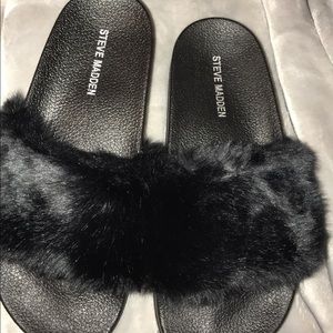 Steve Madden slippers